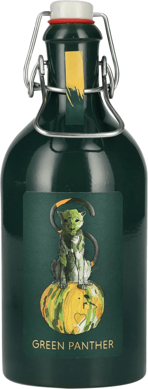 Envío gratis | Licores Green Panther. Kürbiskernlikör Austria Botella Medium 50 cl