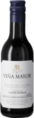 Envio grátis | Vinho tinto Viña Mayor Carvalho D.O. Ribera del Duero Castela-Mancha Espanha Garrafa Pequena 18 cl