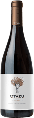 Envio grátis | Vinho Tinto Señorío de Otazu Premium Cuvée Cuvée, Premium Crianza D.O. Navarra Navarra Espanha Tempranillo, Merlot, Cabernet Sauvignon 75 cl