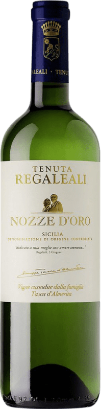 Бесплатная доставка | Белое вино Tasca d'Almerita Nozze d'Oro D.O.C. Contea di Sclafani Сицилия Италия Sauvignon, Insolia 75 cl