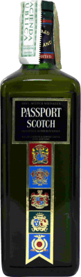 Whisky Blended Passport Scoth Estuche Gris 75 cl Ejemplar Coleccionista No Apto para Consumo