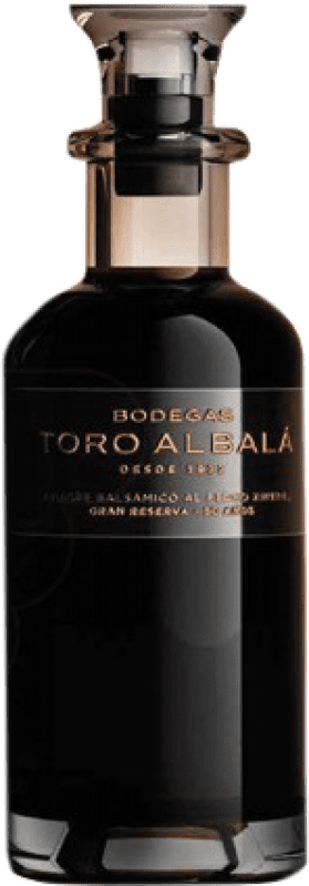 136,95 € Spedizione Gratuita | Aceto Toro Albalá Gran Riserva D.O. Montilla-Moriles 50 Anni Piccola Bottiglia 25 cl