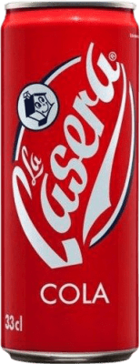 22,95 € Envío gratis | Caja de 24 unidades Refrescos y Mixers La Casera Cola Lata 33 cl