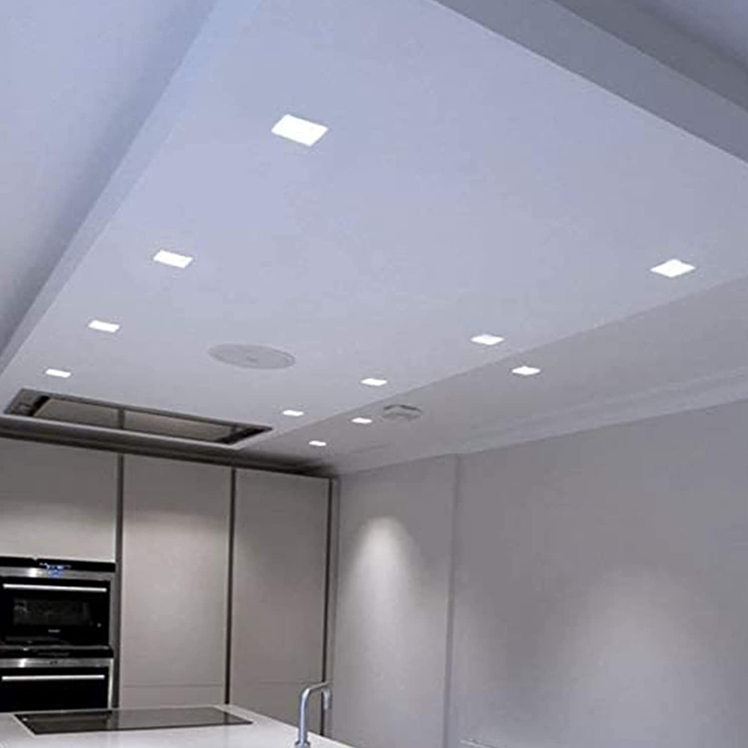 4,95 € Envio grátis | Iluminação embutida 15W 6000K Luz fria. 18×18 cm. Projetor Downlight LED + driver incluído. Painel LED extra-plano Slimline Alumínio. Cor branco