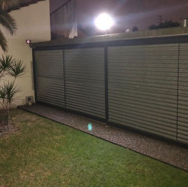 14,95 € Envio grátis | Holofote externo 10W 6000K Luz fria. 16×11 cm. PROLINE Alto brilho. Detector de movimento. EPISTAR SMD LED Chip Alumínio e vidro temperado. Cor cinza