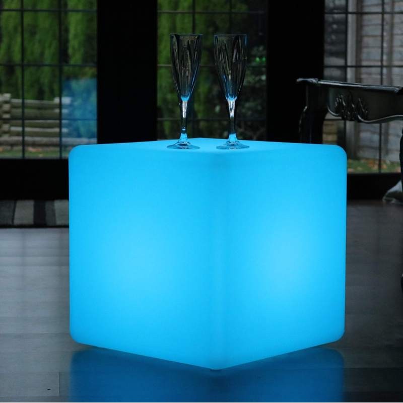 122,95 € Free Shipping | Furniture with lighting LED RGBW Cubic Shape 60×60 cm. Wireless RGB multicolor LED light cube. Remote control. Rechargeable. 24 integrated LEDs Terrace, garden and facilities. Polyethylene