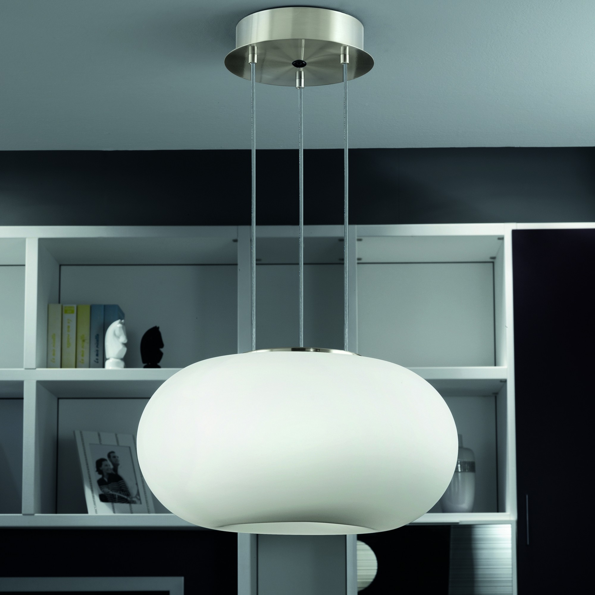99,95 € Envio grátis | Lâmpada pendurada Eglo Optica 120W Ø 28 cm. Aço, vidro e vidro opalino. Cor branco, níquel e níquel mate