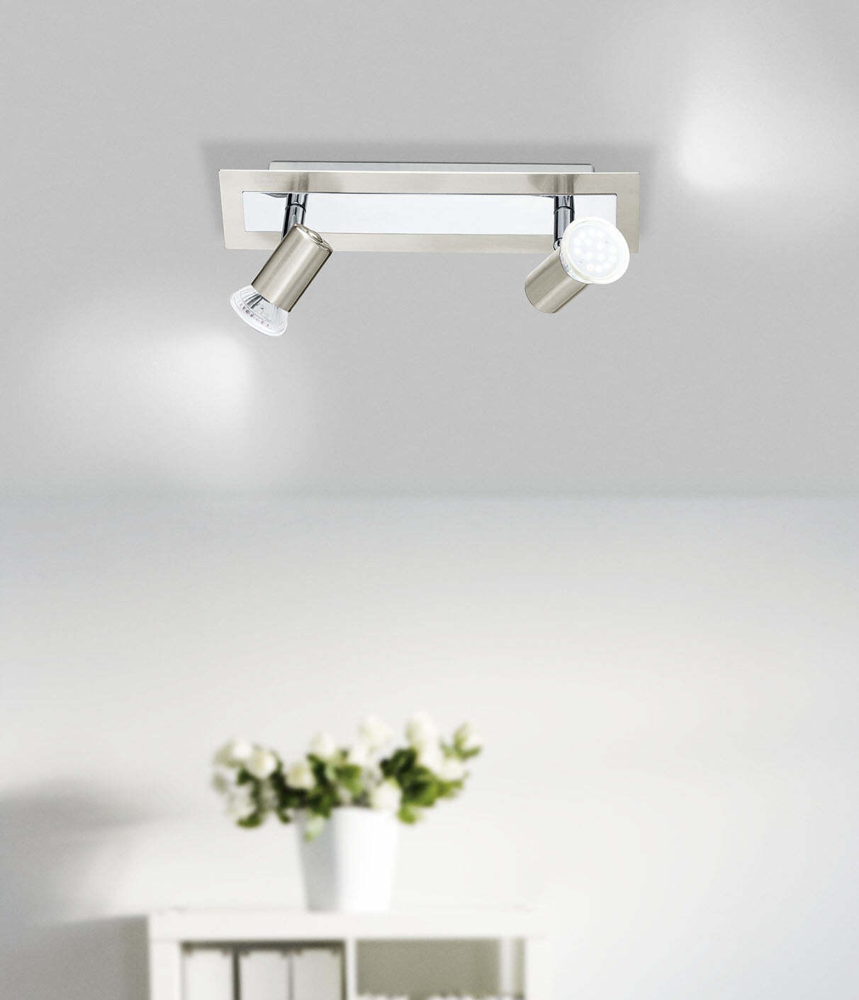 44,95 € Envío gratis | Foco para interior Eglo Rottelo 10W 28×7 cm. Acero. Color cromado, níquel, níquel mate y plata