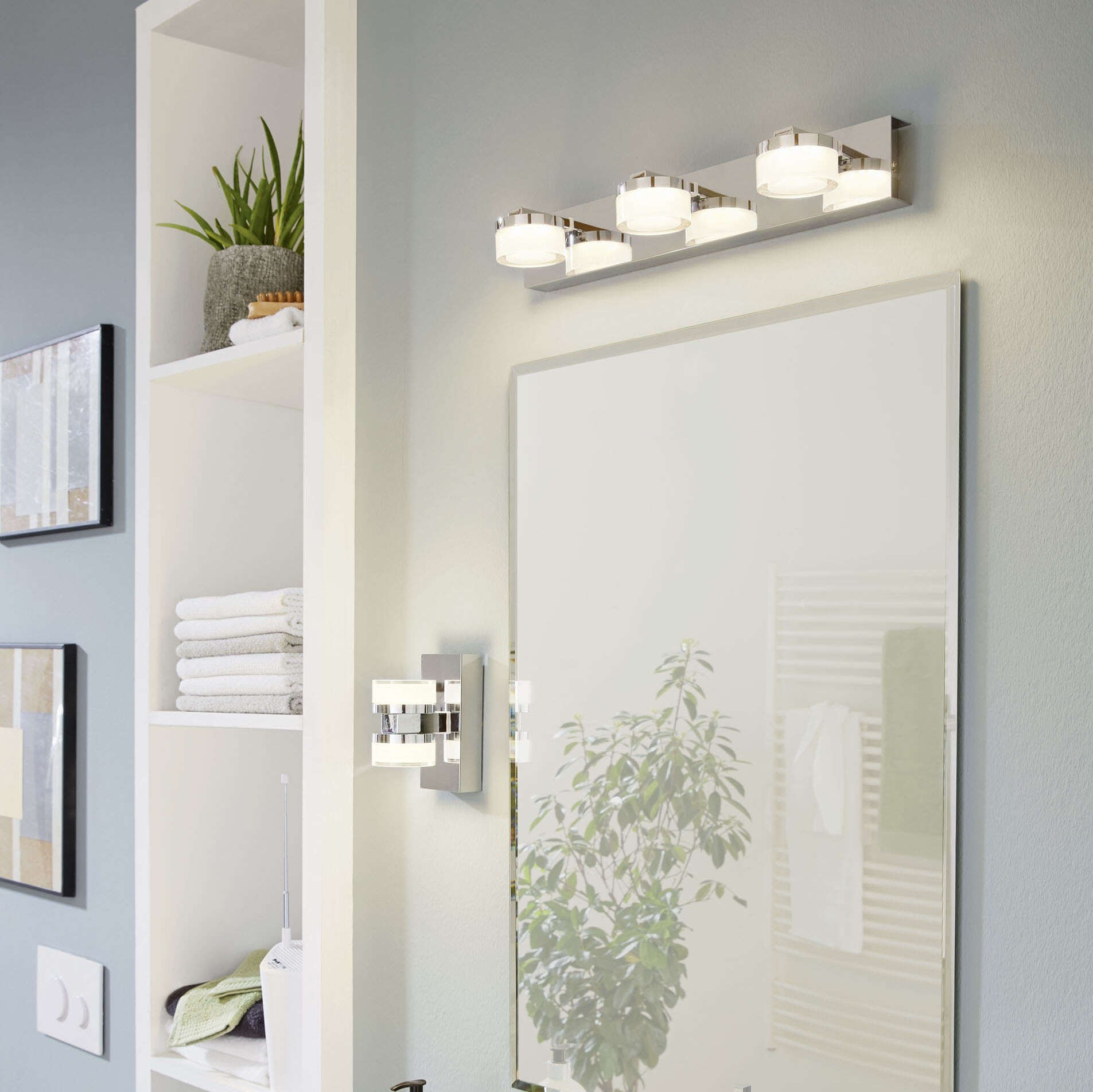 74,95 € Envio grátis | Luz de parede interna Eglo Romendo 4.5W 3000K Luz quente. 16×7 cm. Aço e plástico. Cor cromado, prata e cetim