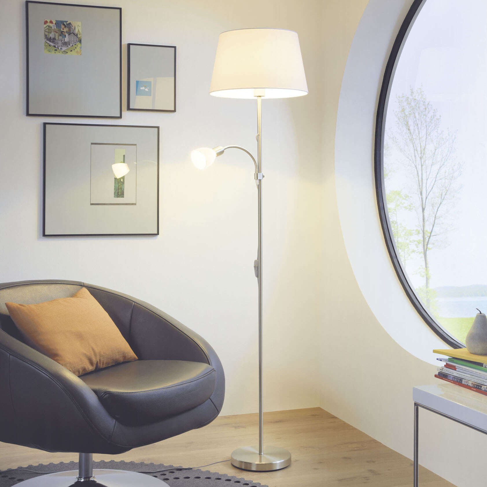 109,95 € Kostenloser Versand | Stehlampe Eglo Conesa 100W Ø 38 cm. Stahl, textil und glas. Weiß, nickel und matt nickel Farbe