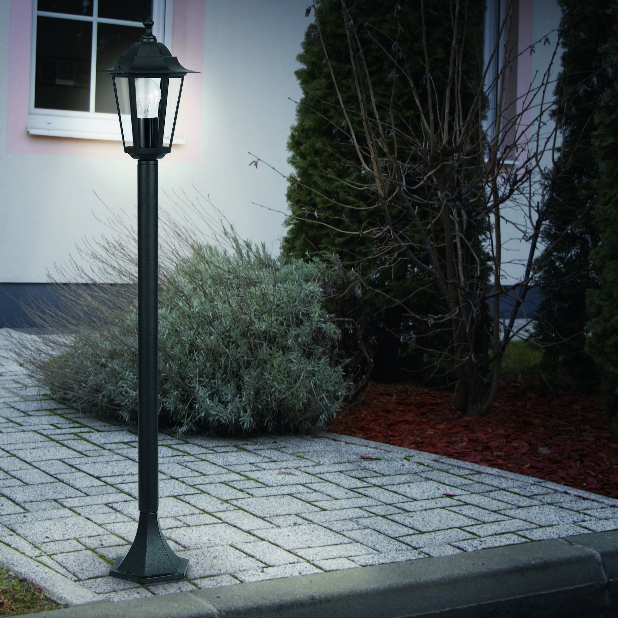 46,95 € Free Shipping | Streetlight Eglo Laterna 4 60W Ø 20 cm. Floor lamp Aluminum and glass. Black Color