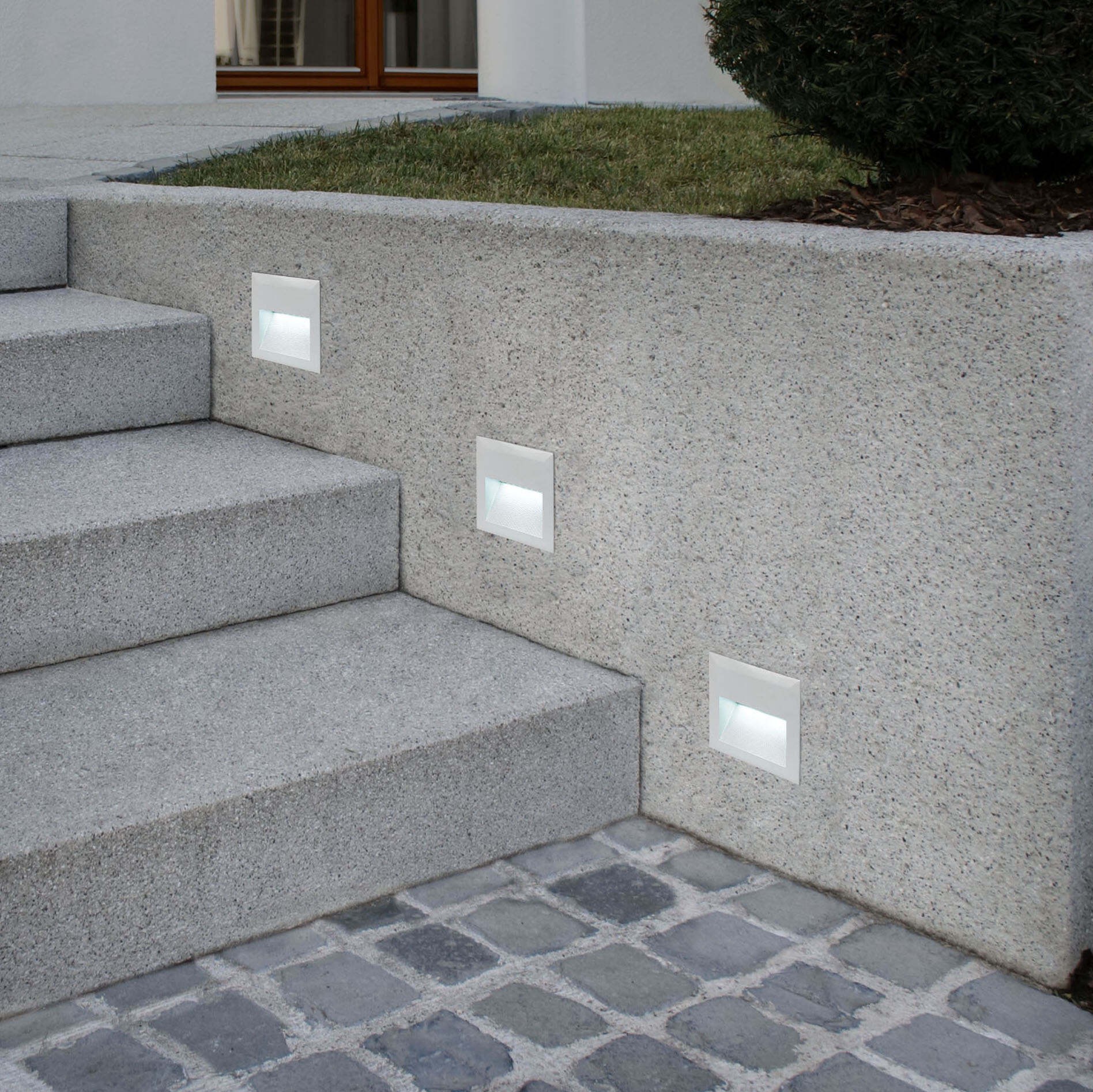 55,95 € Spedizione Gratuita | Apparecchio da incasso Eglo Zimba LED 3.7W 4000K Luce neutra. 14×14 cm. Alluminio. Colore argento