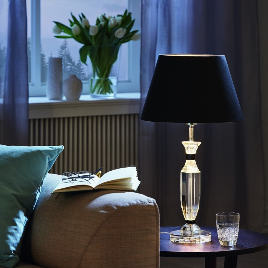 Lampe de table Eglo Pasiano 60W Ø 38 cm. Acier, cristal et textile. Couleur chromé, dorée, noir et argent