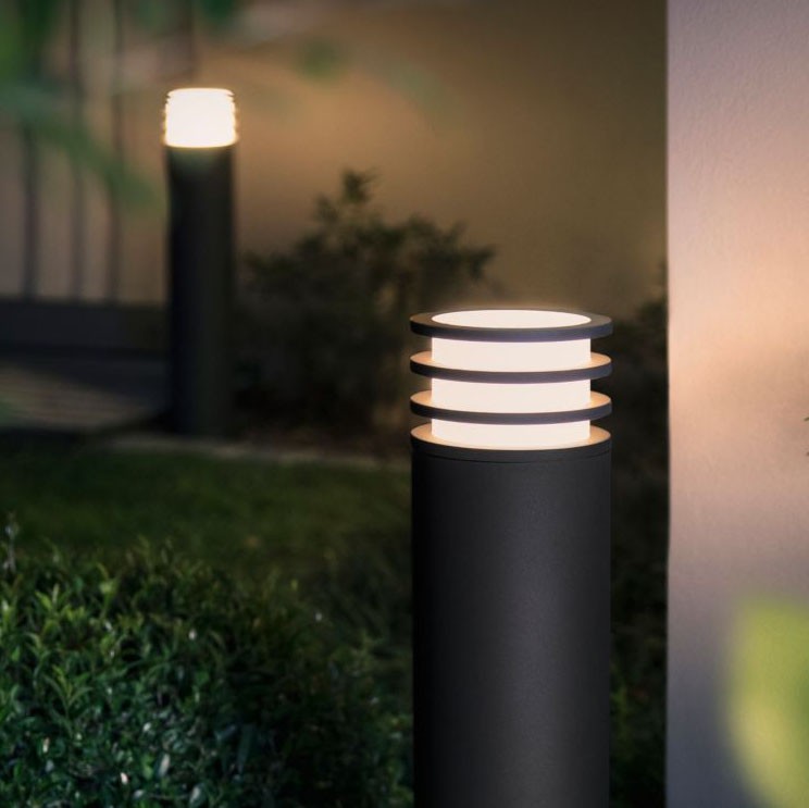 152,95 € Free Shipping | Luminous beacon Philips Lucca 9W 2700K Very warm light. 77×14 cm. Outside post. Direct mains power supply. Smart control with Hue Bridge