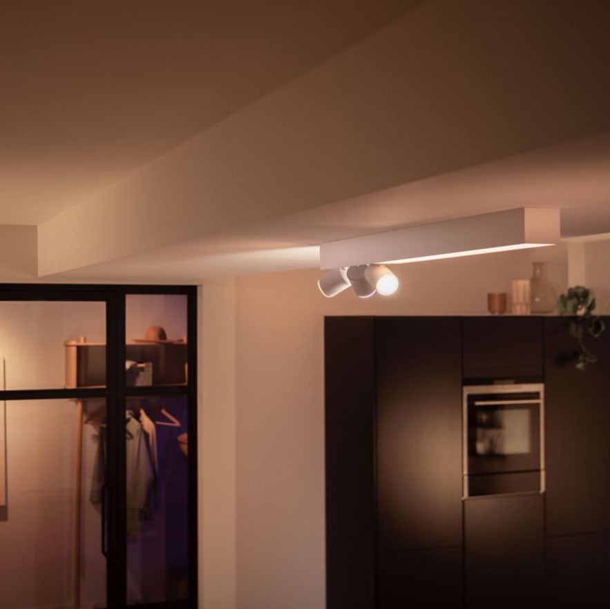 446,95 € Envoi gratuit | Projecteur d'intérieur Philips Centris 36W 78×13 cm. Spot triple LED intégré. Contrôle Bluetooth avec application smartphone ou voix