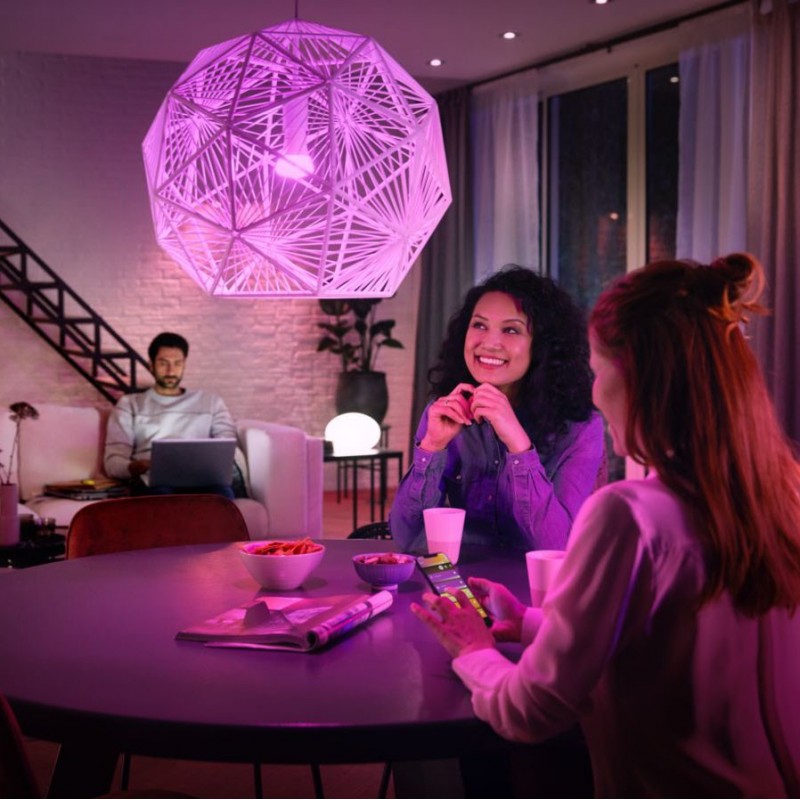 79,95 € Free Shipping | Remote control LED bulb Philips Hue White & Color Ambiance 18W E27 LED Ø 6 cm. Integrated White / Multicolor LED. Bluetooth Control with Smartphone App or Voice