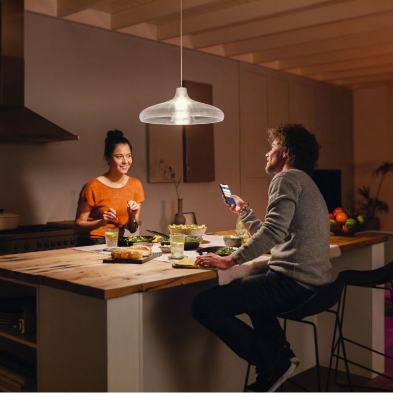 19,95 € Free Shipping | Remote control LED bulb Philips Hue White 15.5W E27 LED A67 2700K Very warm light. Ø 6 cm. White, powerful and bright light. Bluetooth Control with Smartphone App or Voice