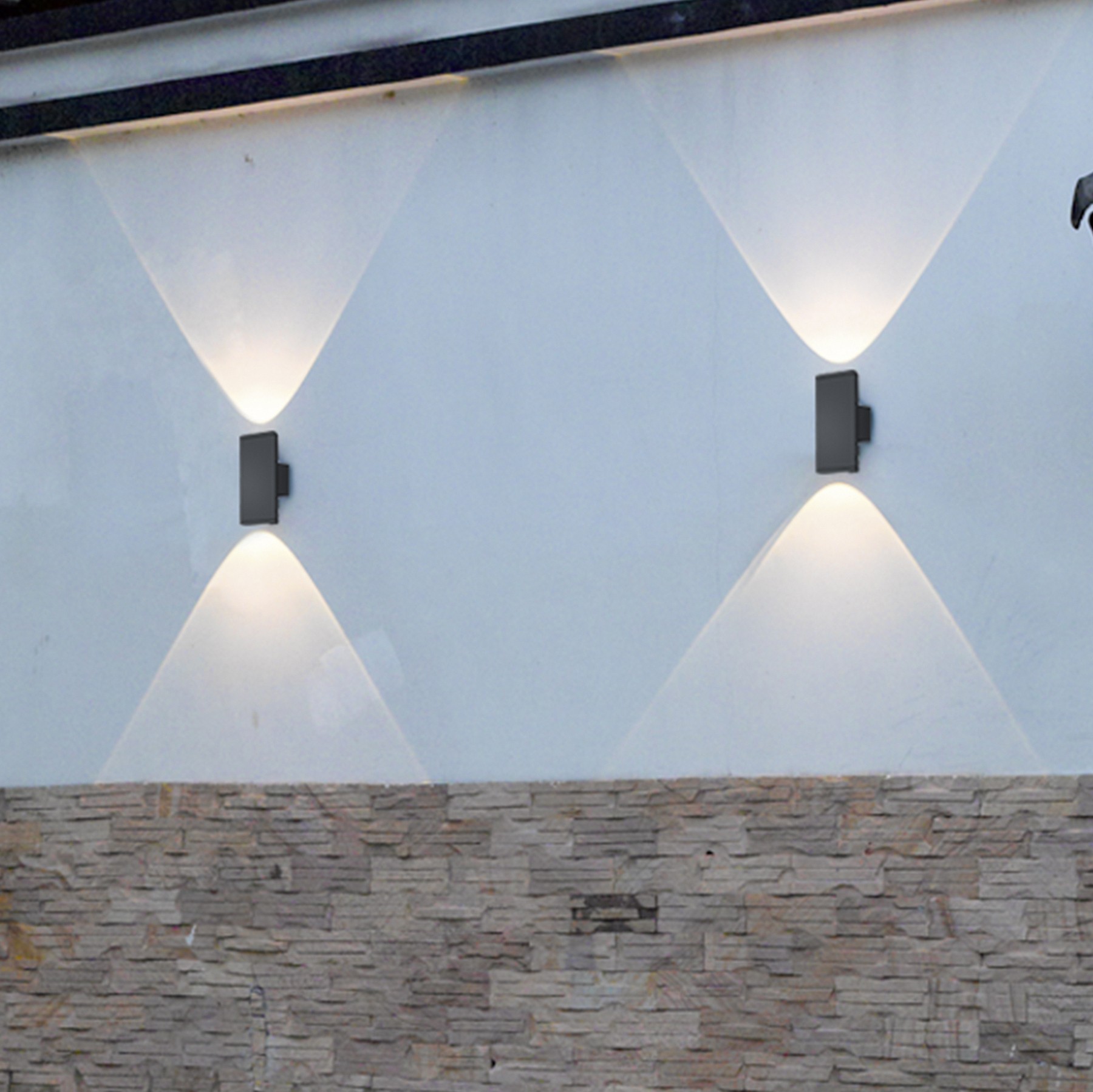 49,95 € Envio grátis | Aplique de parede ao ar livre Trio Colorado 3W 3000K Luz quente. 20×9 cm. LED integrado Alumínio fundido. Cor antracite
