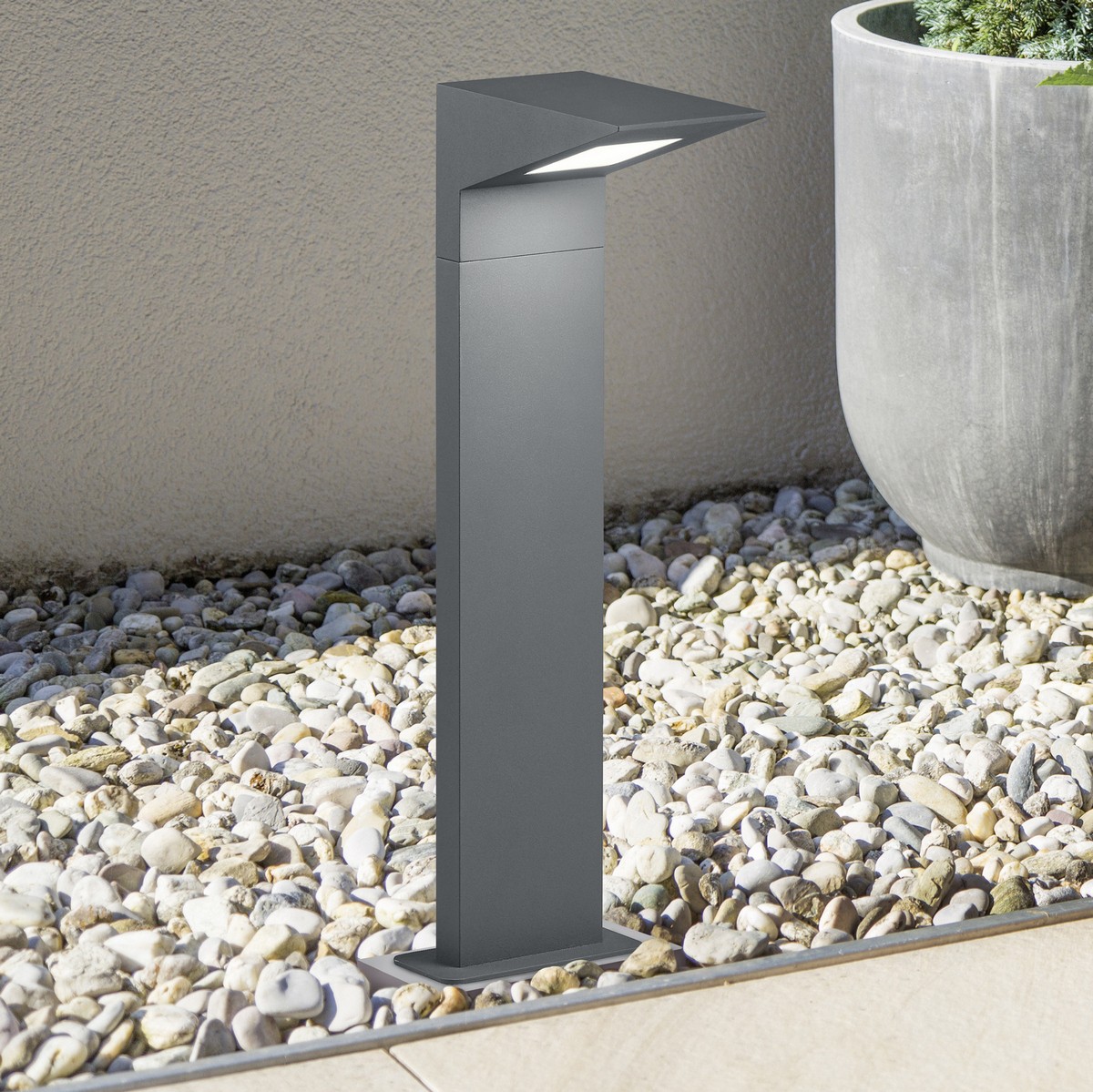 159,95 € Kostenloser Versand | Leuchtfeuer Trio Nelson 8W 3000K Warmes Licht. 50×14 cm. Vertikale Mastleuchte. Integrierte LED Aluminiumguss. Anthrazit Farbe