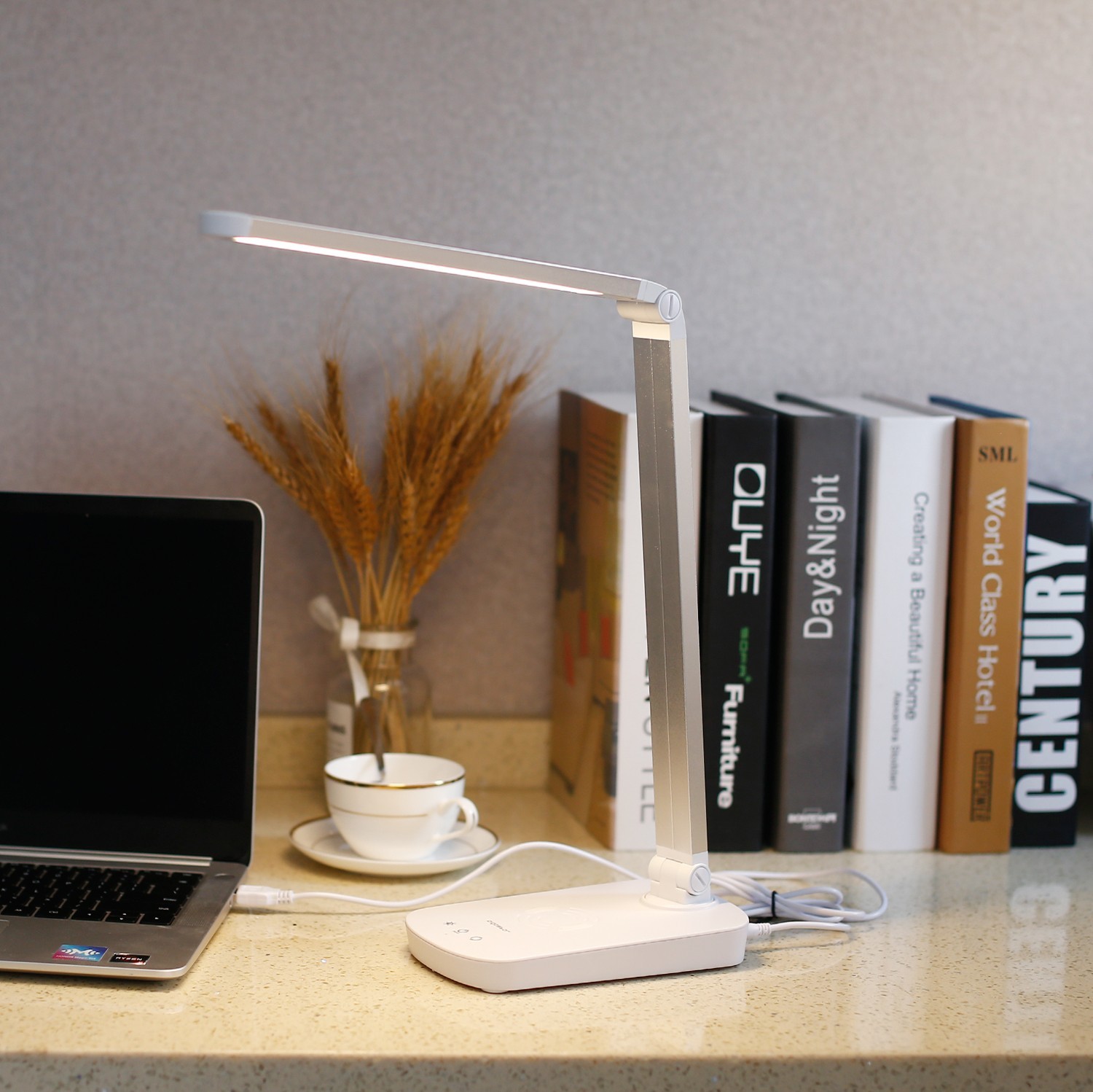 27,95 € Envoi gratuit | Lampe de bureau Aigostar 5W 36×36 cm. Lampe à poser LED. lampe pliante Polycarbonate. Couleur argent