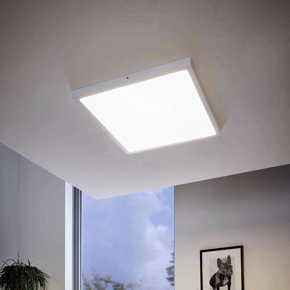 157,95 € Spedizione Gratuita | Plafoniera da interno Eglo 25W 3000K Luce calda. 50×50 cm. Alluminio e pmma. Colore bianca