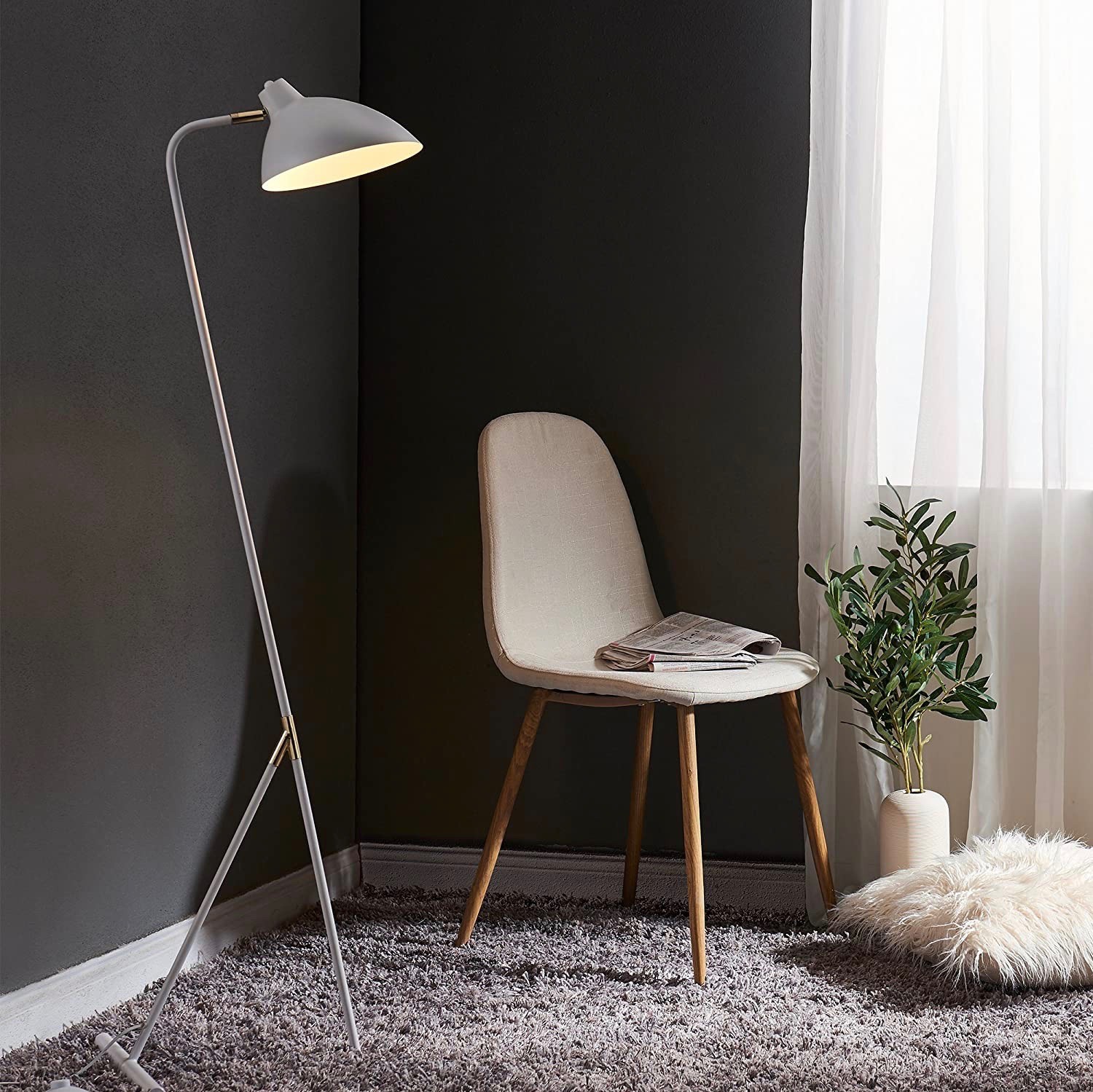 159,95 € Free Shipping | Floor lamp 5W 130×38 cm. Metal casting. White Color