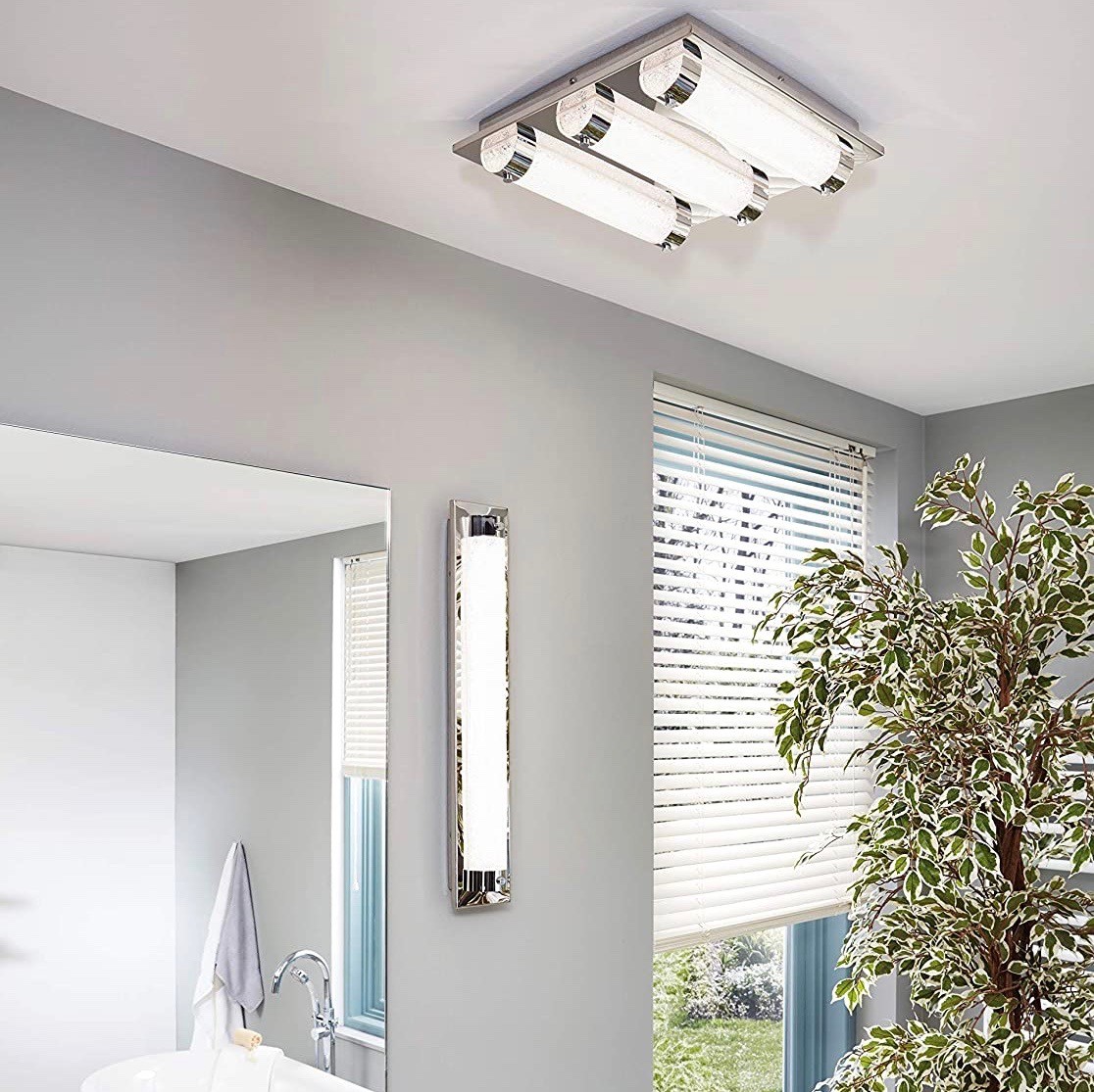 212,95 € Kostenloser Versand | Deckenlampe Eglo 7W 4000K Neutrales Licht. 35×35 cm. Dreifacher Fokus Stahl und glas. Überzogenes chrom Farbe