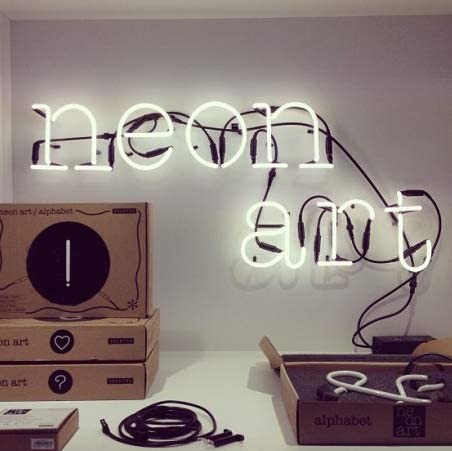 194,95 € Envio grátis | Iluminação decorativa 30×17 cm. Letras neon Vidro. Cor branco