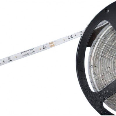 LED灯条和软管 LED 拉长的 形状 500 cm. 5米。 LED 灯带线圈卷轴。开口端 阳台, 花园 和 公共场所. 白色的 颜色