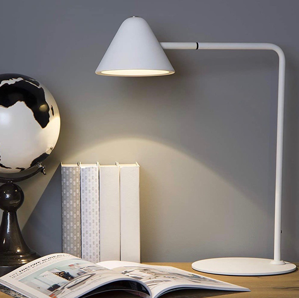 225,95 € Бесплатная доставка | Настольная лампа 3W 3000K Теплый свет. 49×38 cm. Металл. Белый Цвет
