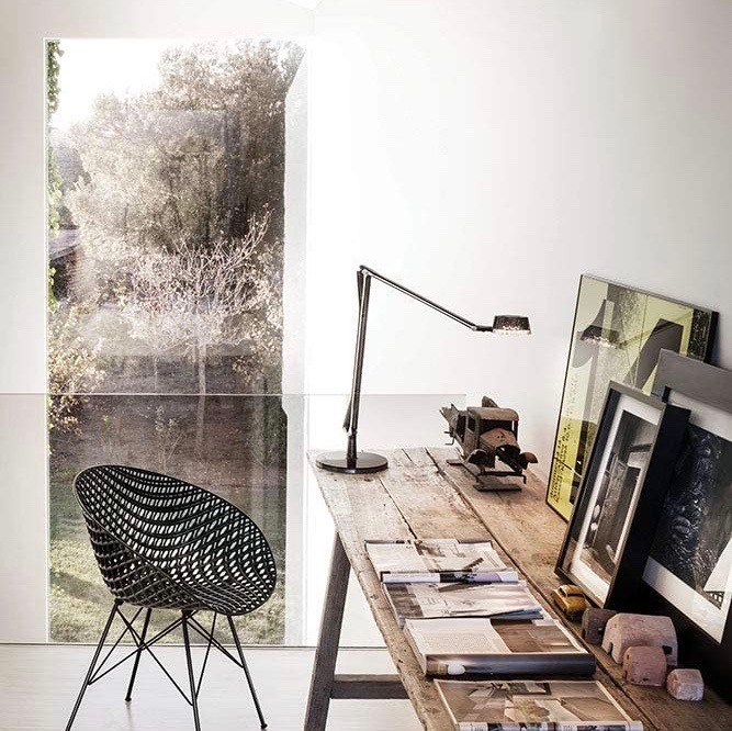 285,95 € Envio grátis | Lampada de escritorio 6W Ø 21 cm. Articulado Alumínio e policarbonato. Cor cinza