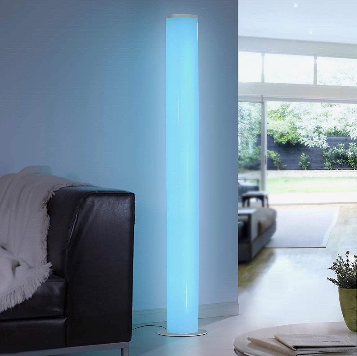 272,95 € Envío gratis | Lámpara de pie Trio 22W 6000K Luz fría. 150×24 cm. Pmma. Color blanco