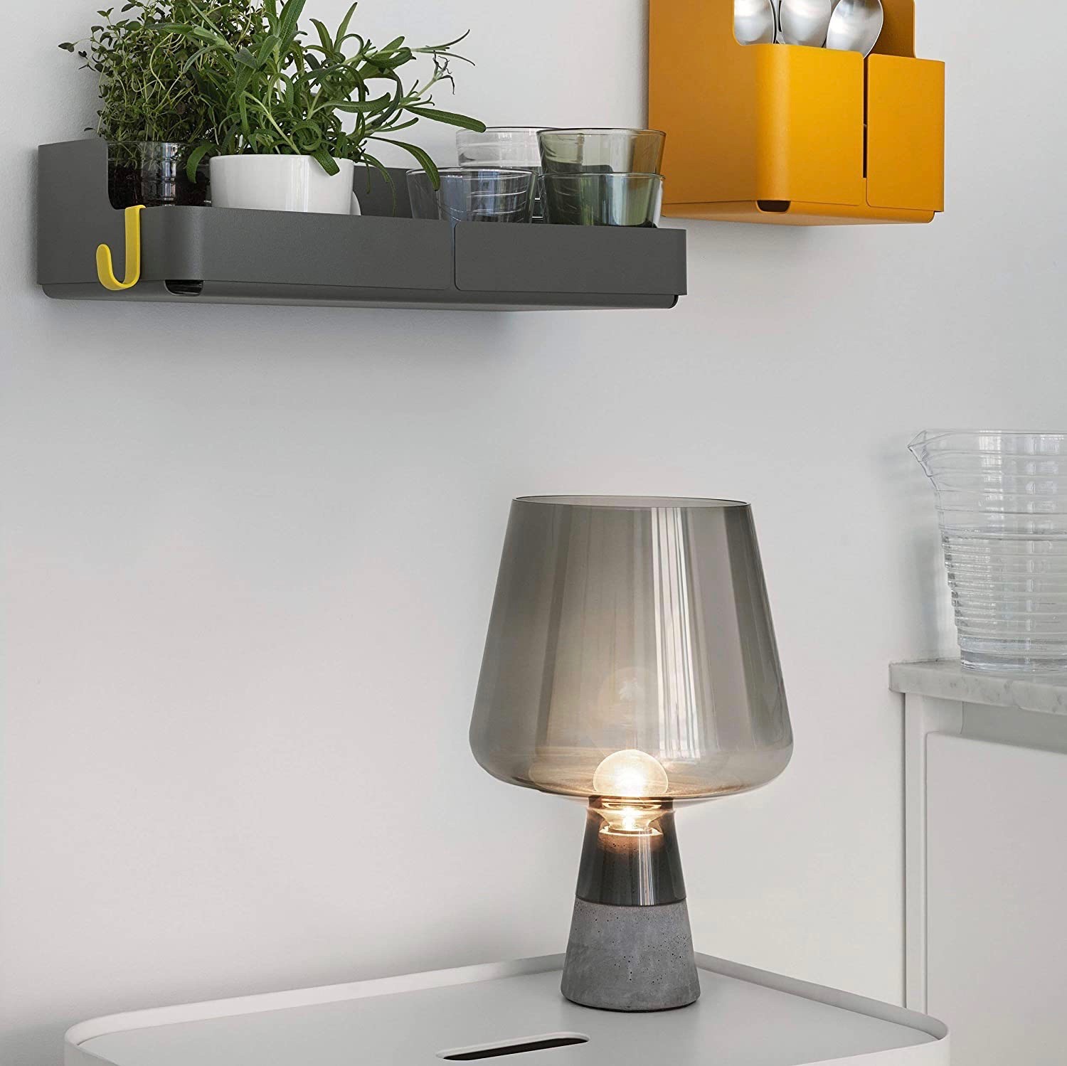 284,95 € Envío gratis | Lámpara de sobremesa 38×25 cm. Cristal y vidrio. Color gris