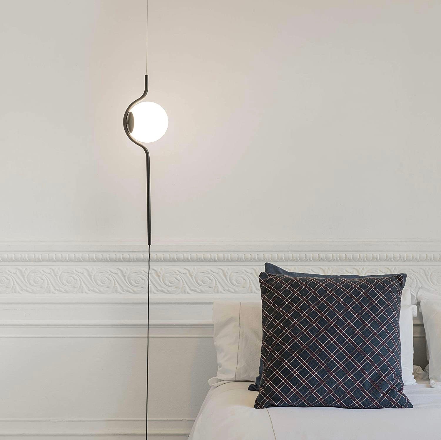339,95 € Free Shipping | Floor lamp 6W Crystal and metal casting. White Color