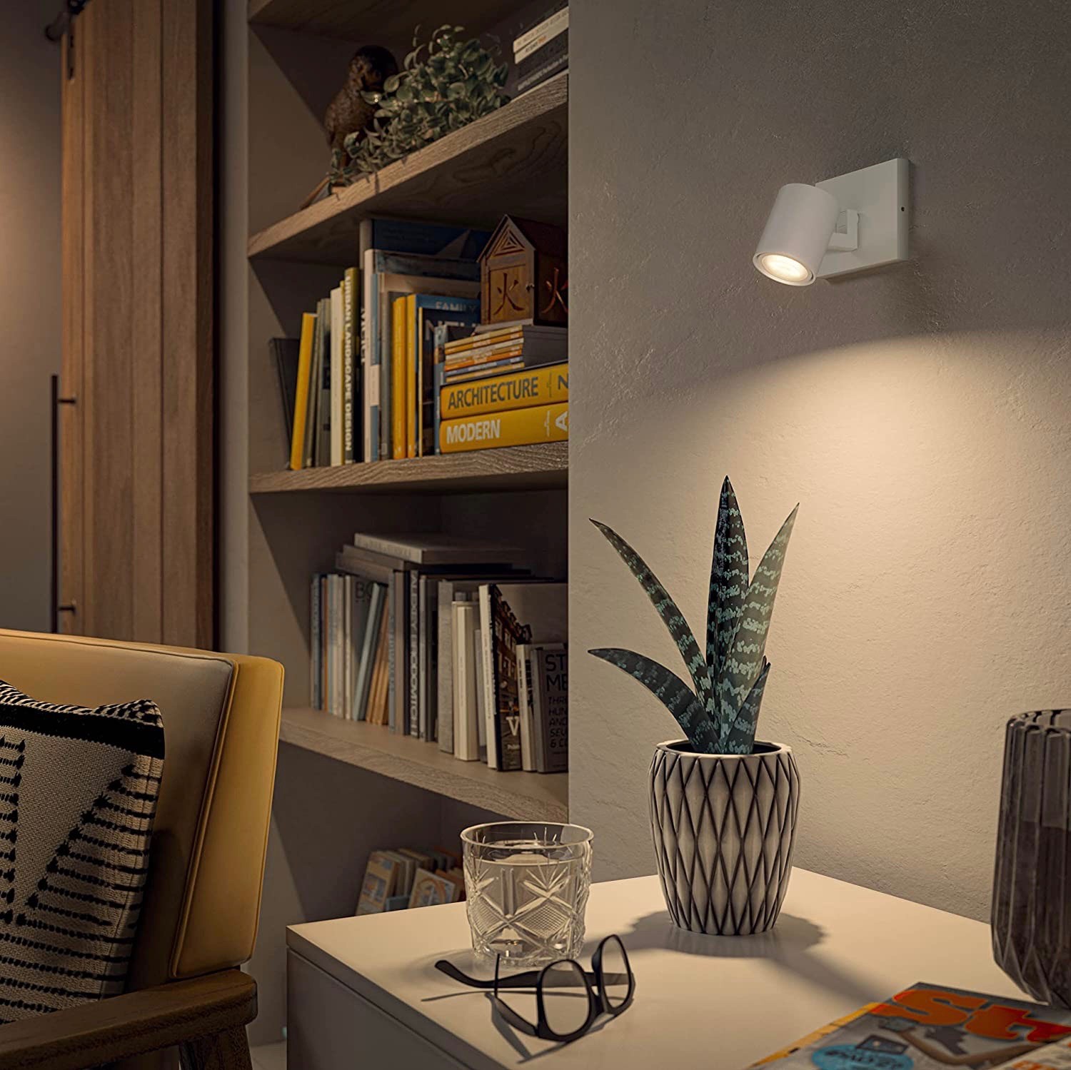 119,95 € Envoi gratuit | Projecteur d'intérieur Philips 5W 11×11 cm. LED réglable. Alexa et Google Home Couleur blanc