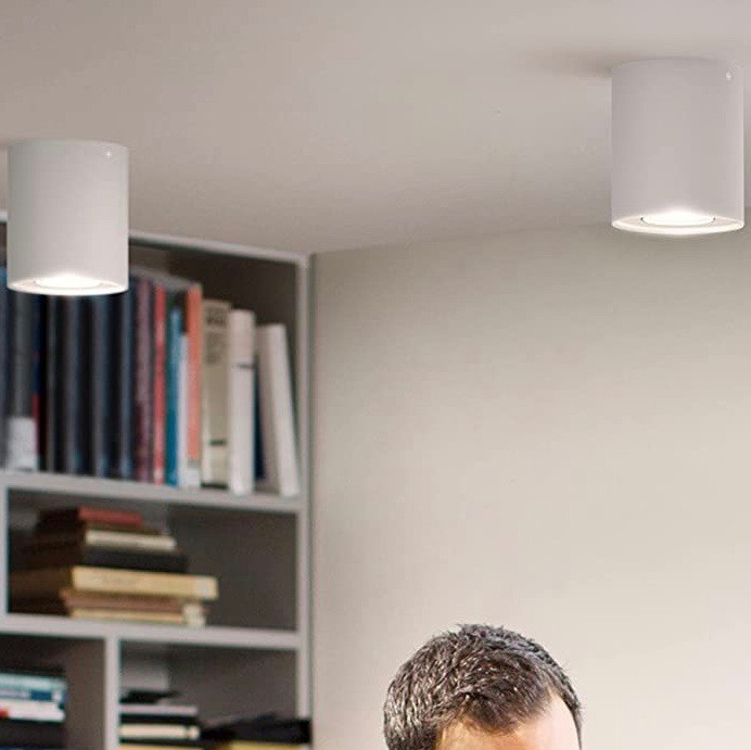 93,95 € Бесплатная доставка | Внутренний точечный светильник Philips 5W 12×10 cm. Светодиоды. Алекса и Google Главная Белый Цвет