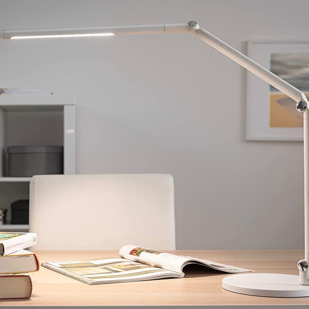 87,95 € Kostenloser Versand | Schreibtischlampe 10W 73×36 cm. Schwenkbare LED Aluminium, pmma und metall. Weiß Farbe
