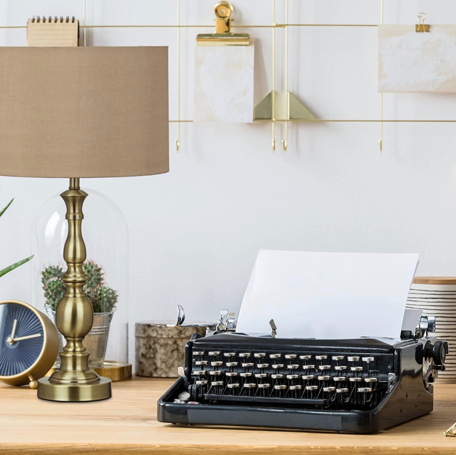 93,95 € Spedizione Gratuita | Lampada da tavolo 57×31 cm. Pmma, metallo e tessile. Colore marrone