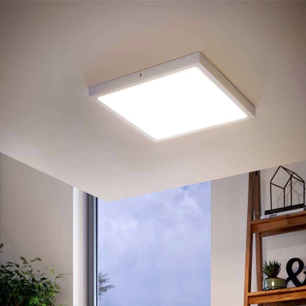 Luz de teto interna Eglo 25W 3000K Luz quente. 40×40 cm. Alumínio e pmma. Cor branco