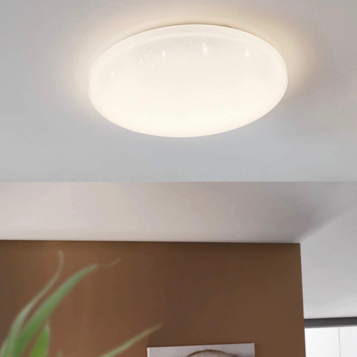 106,95 € Envio grátis | Luz de teto interna Eglo 55×55 cm. Aço e pmma. Cor branco