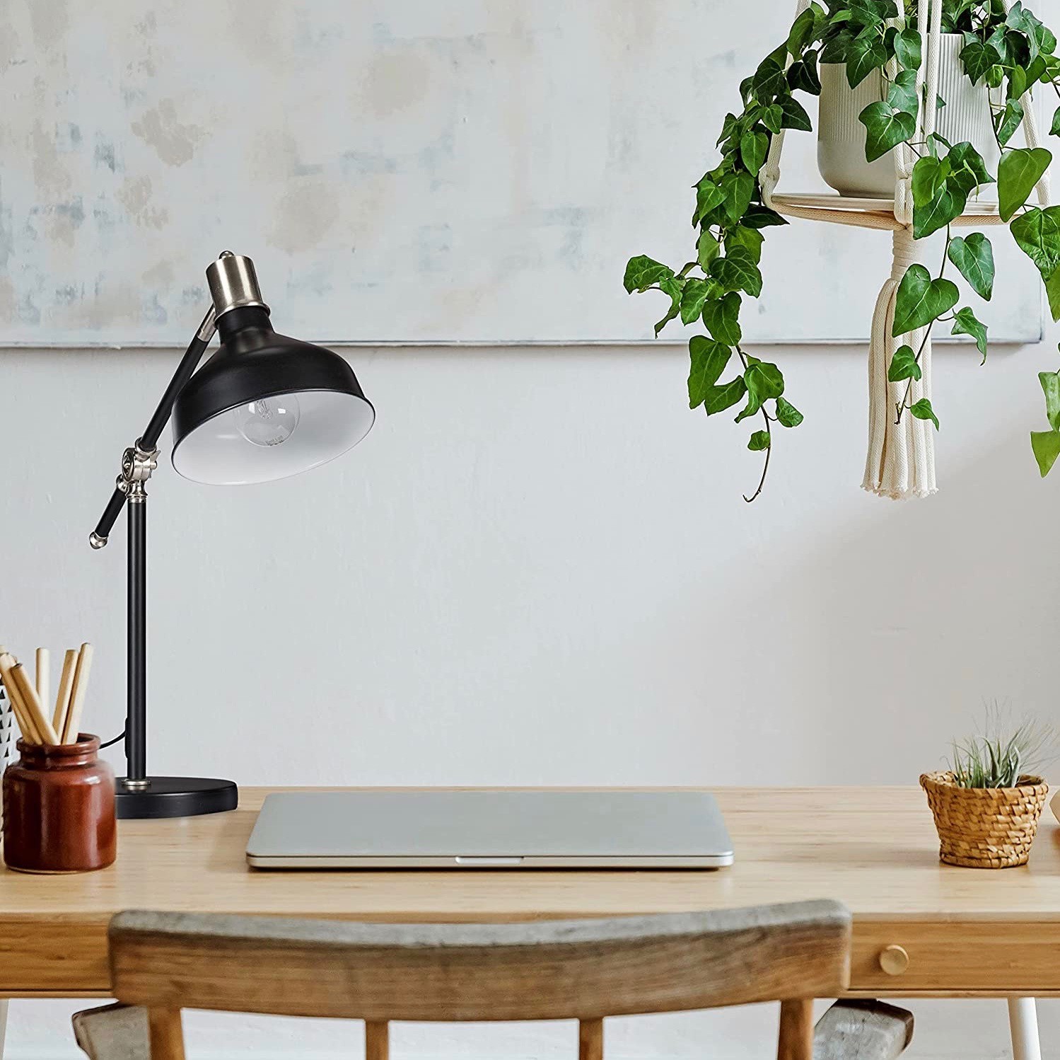 71,95 € Envio grátis | Lampada de escritorio 54×53 cm. Ajustável na posição Pmma e metais. Cor preto