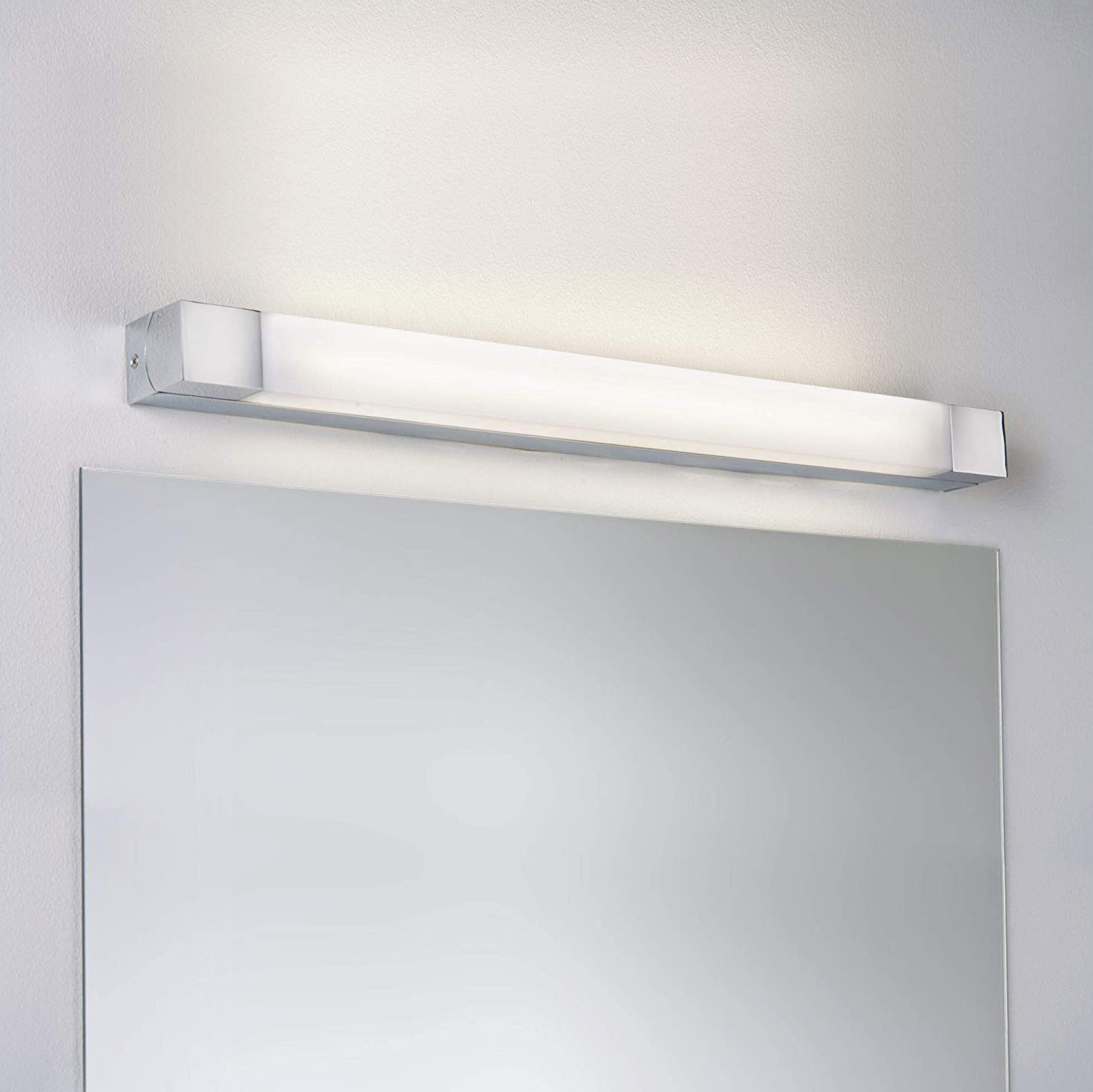 122,95 € Envio grátis | Iluminação de móveis 11W 3000K Luz quente. 70×6 cm. LED de parede Acrílico e metais. Cor cromado