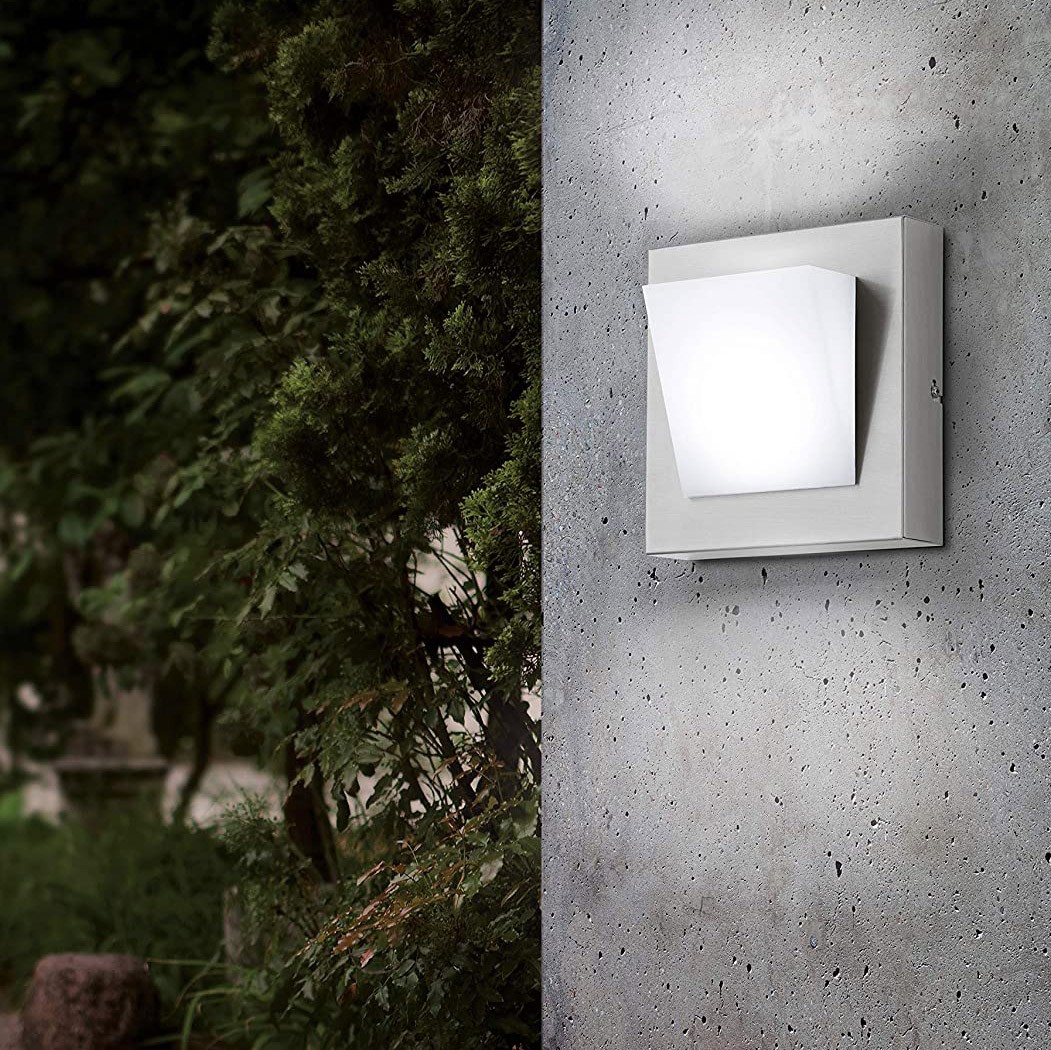 71,95 € Spedizione Gratuita | Applique da esterno Eglo 4W 3000K Luce calda. Acciaio. Colore bianca
