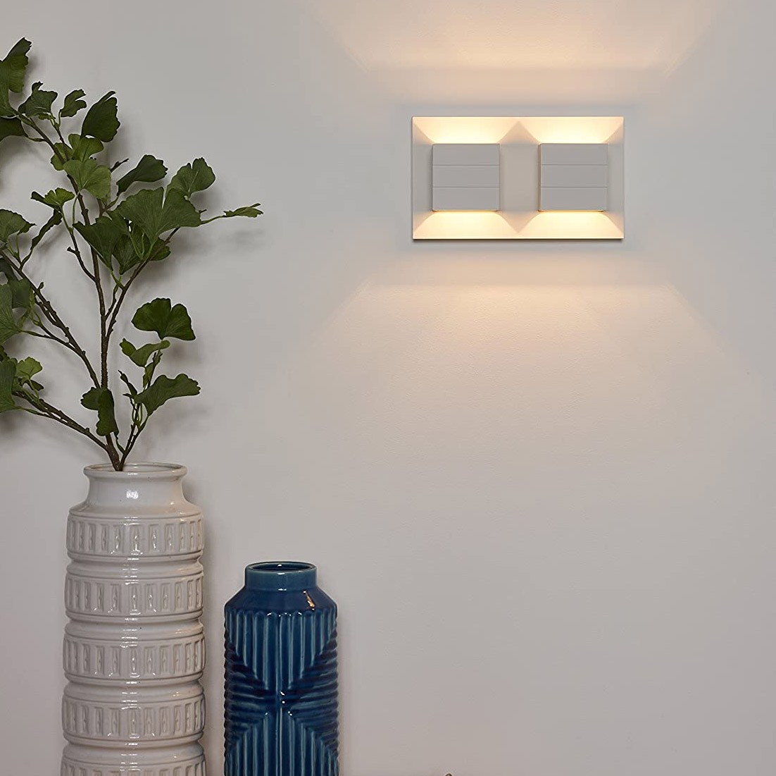 133,95 € Envio grátis | Luz de parede interna 80W 26×15 cm. Foco duplo bidirecional Alumínio. Cor branco