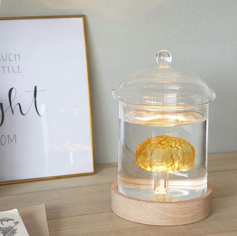 76,95 € Envio grátis | Iluminação decorativa 21×14 cm. Forma do cérebro. trabalha com água Madeira e vidro. Cor amarelo