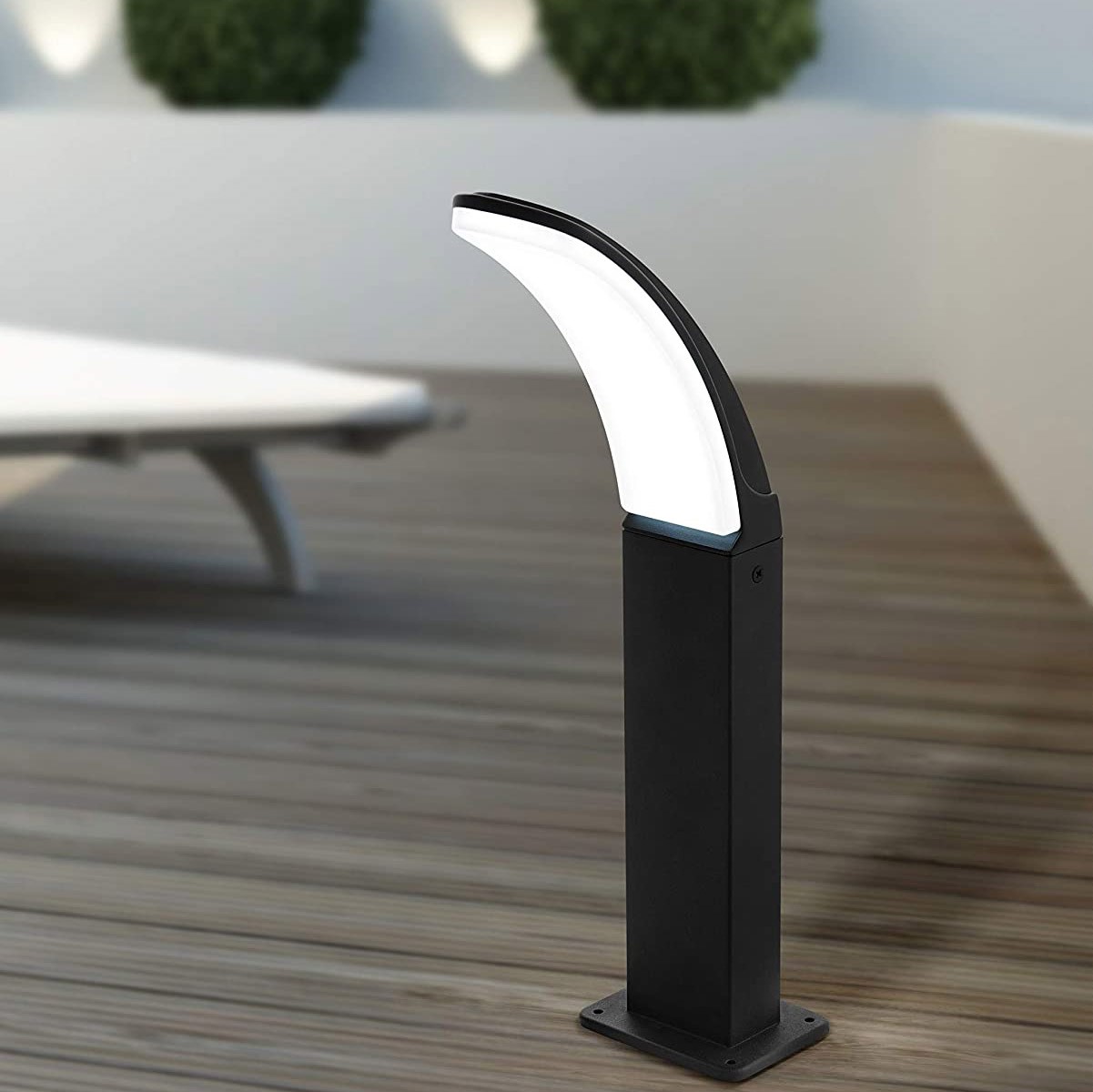 76,95 € Envio grátis | Farol luminoso Eglo 11W 3000K Luz quente. 45 cm. Alumínio. Cor preto