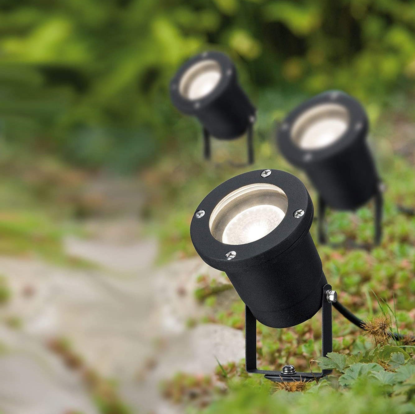 106,95 € Envoi gratuit | Boîte de 3 unités Projecteur d'extérieur 30W 3000K Lumière chaude. 32×32 cm. Fixation au sol par piquet Métal. Couleur noir