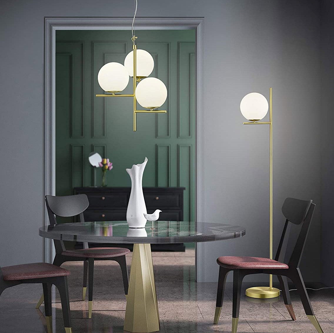 122,95 € Envio grátis | Luminária de piso Trio 28W 150×32 cm. Metais. Cor dourado