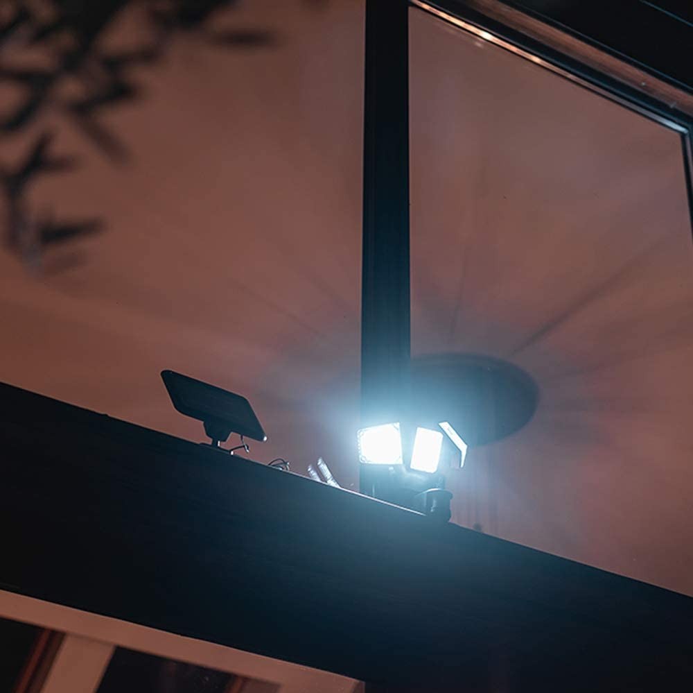 93,95 € Envoi gratuit | Projecteur d'extérieur 21×16 cm. Mise au point triple réglable. Détecteur de mouvement. recharge solaire Pmma. Couleur noir