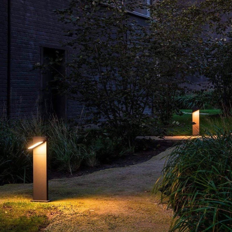 218,95 € Envio grátis | Farol luminoso 14W 3000K Luz quente. 60×14 cm. LED com cabeça ajustável Alumínio. Cor antracite